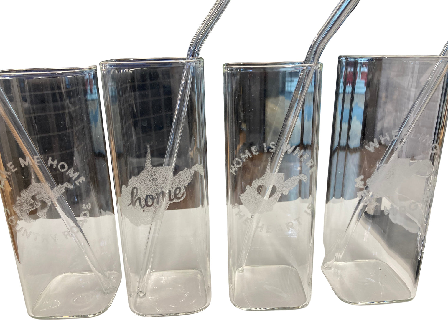 Bud Vase / Tall Glass & Glass Straw