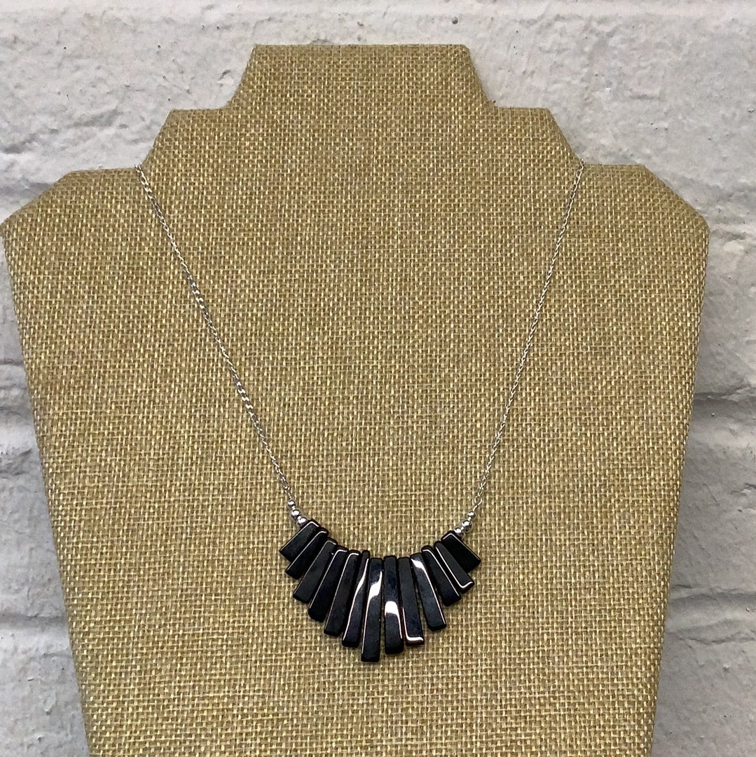 Fan Necklace